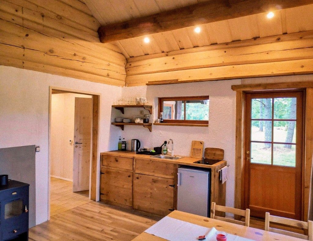 Männi puhkemaja kooginurk ja valisuks