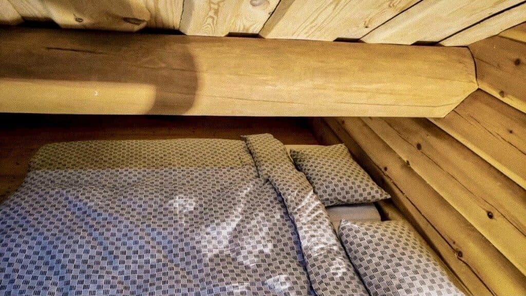 Männi puhkemaja hubane magamistuba